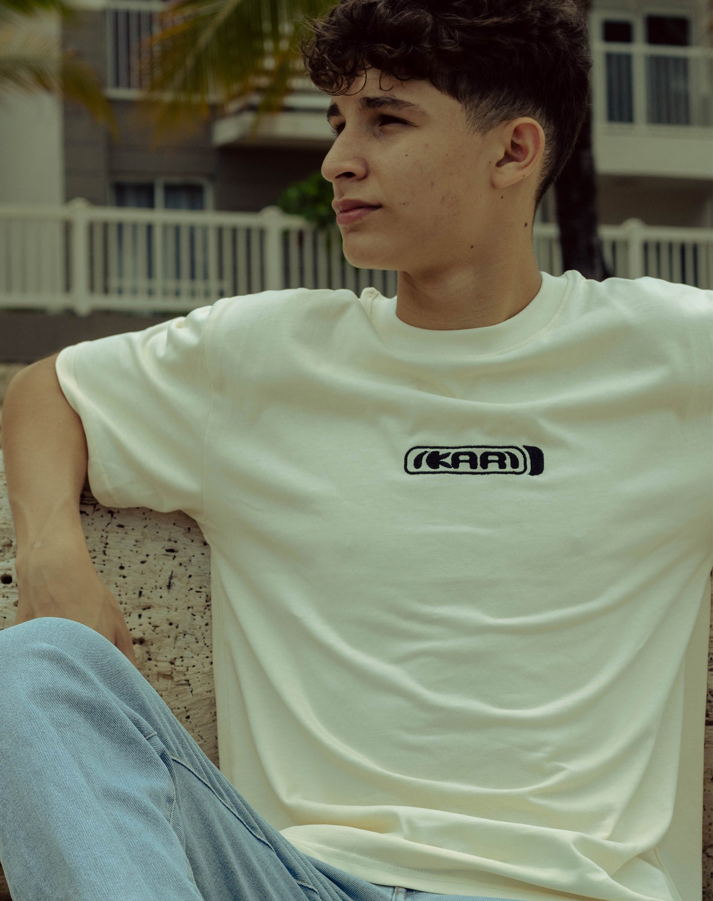 BASIC BEIGE SEASON 1 - OVERSIZED TEE